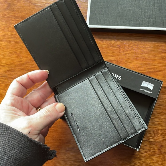 Men’s MK wallet - Picture 2 of 5